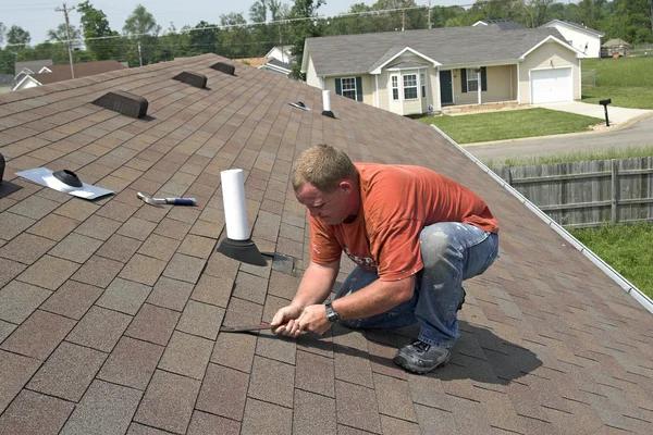 Golden Homeowners’ Guide to Hassle-Free Roof Replacement