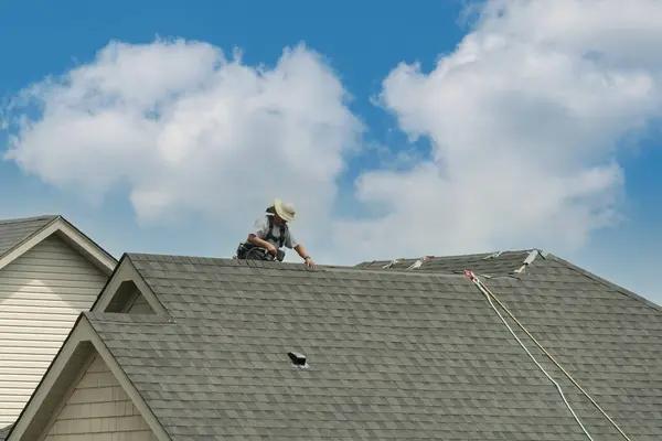 Looking for a Roofing Contractor? We’ve Got You Covered