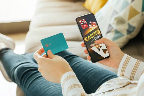 How Smartphone Access Supports Singapore online casino Users