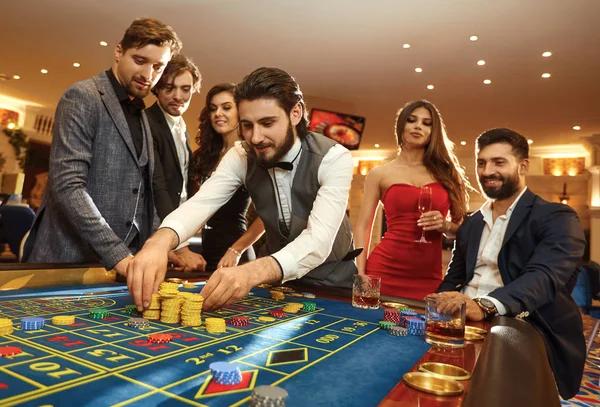 Discover Thrilling Slot Adventures and Table Games with คาสิโนออนไลน์ for Casino Fans